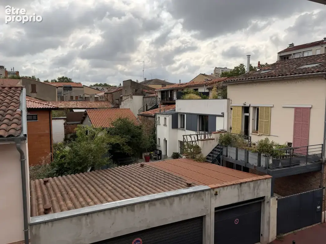 Coeur Saint Cyprien, T2  de 46m2 avec parking et terrasse - photo 4
