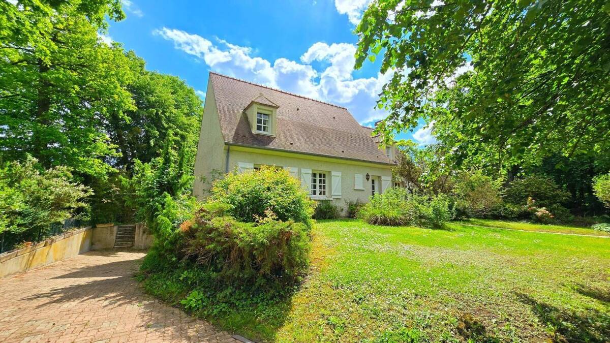 Maison à CHANTILLY