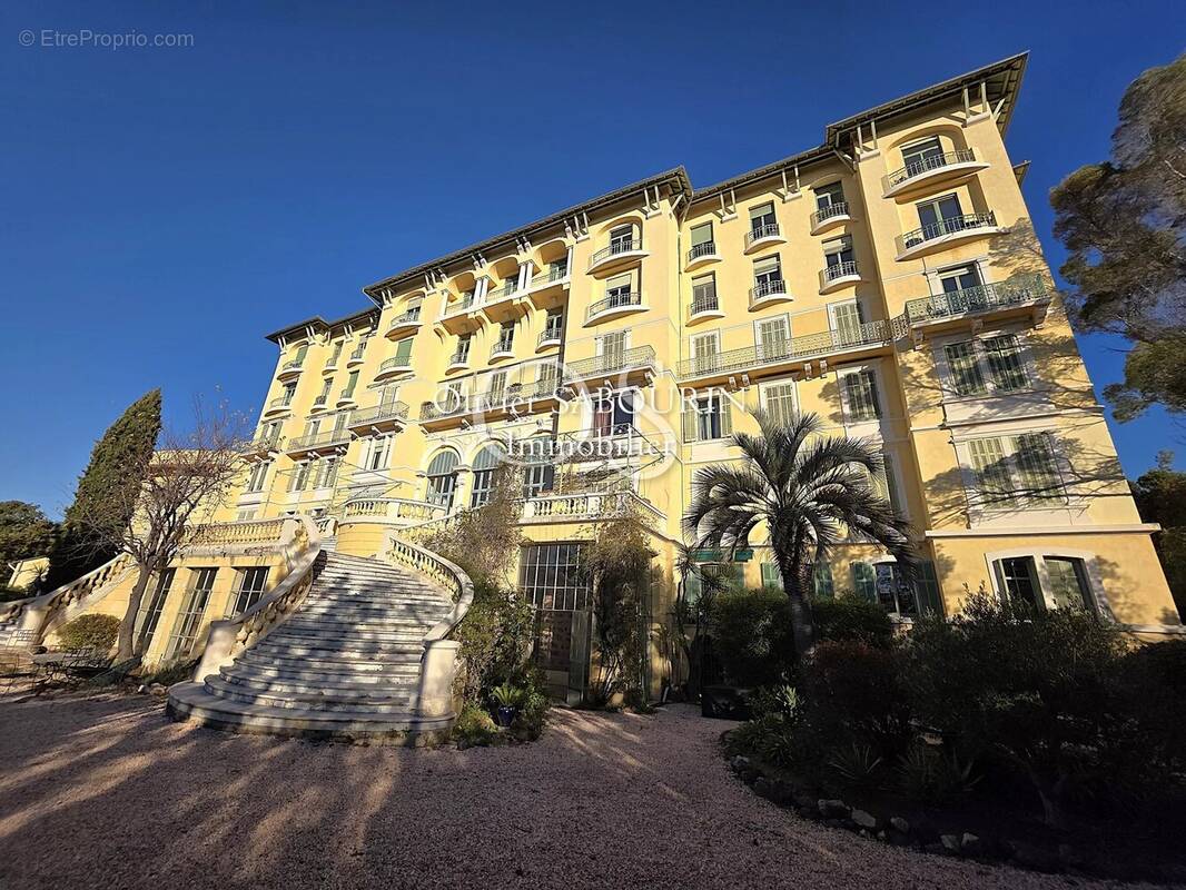 Appartement à FREJUS