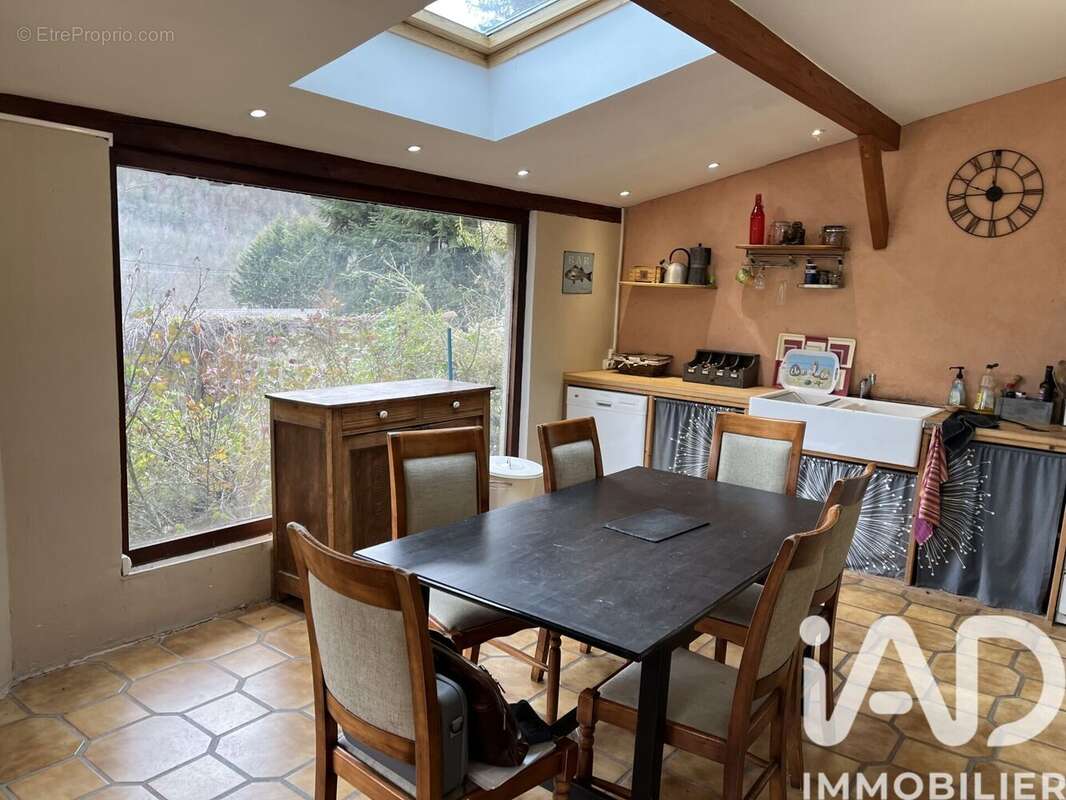 Maison 148 m² à Rabat-Les-Trois-Seigneurs  - photo 2