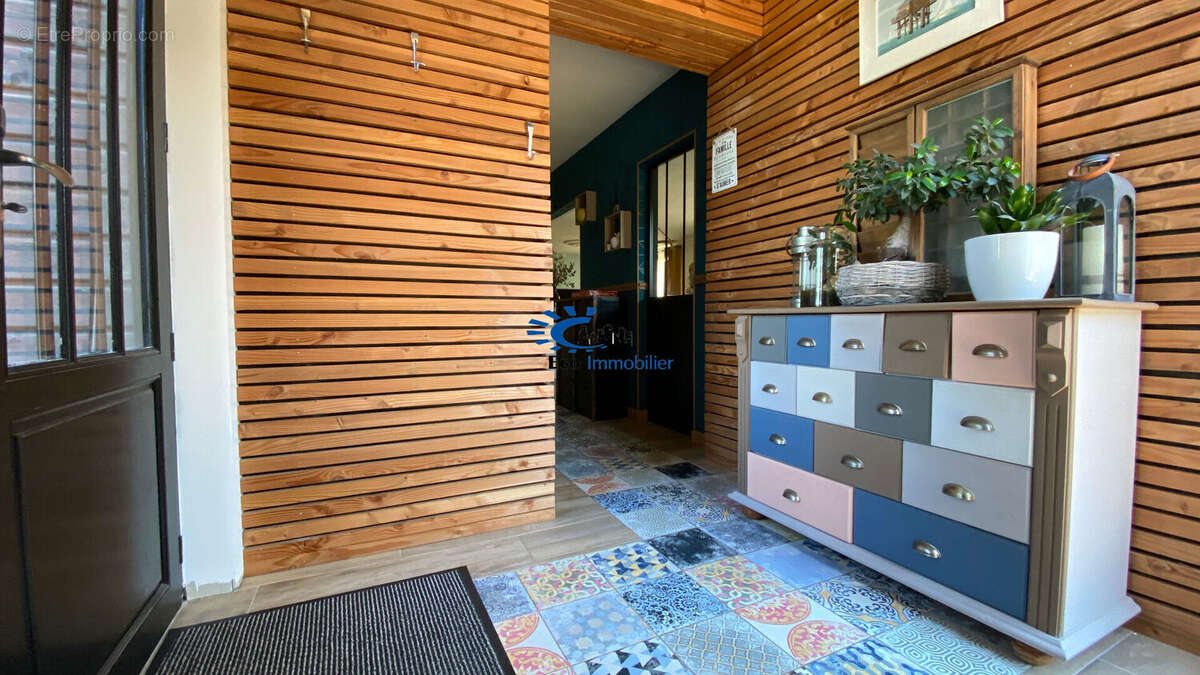 Exclusivite l'houmeau maison 5 chambres, garage + studio independant - photo 3