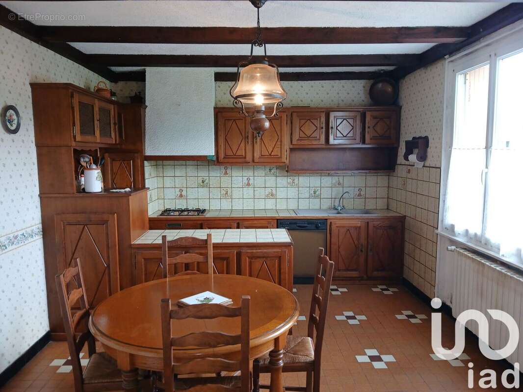 Maison 95 m² à Albine  - photo 4