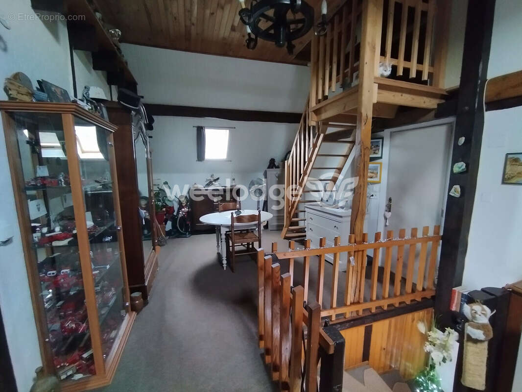 Maison à LA CELLE-DUNOISE