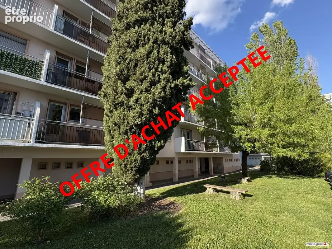 Appartement à MEYLAN