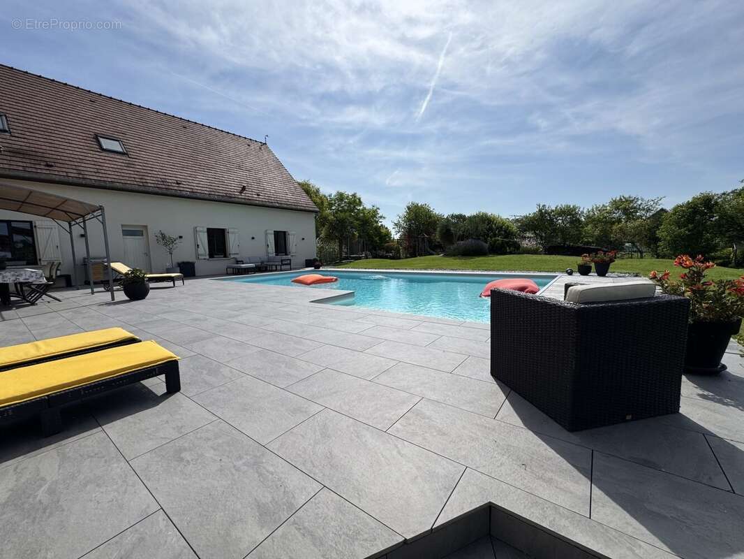 Maison 308 m² à Troyes  - photo 6