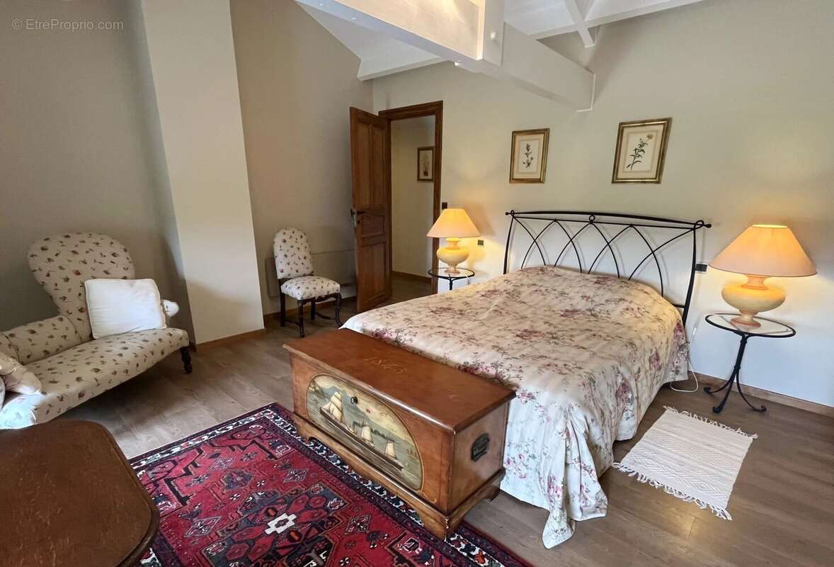 Maison à SAINT-GEORGES-DES-AGOUTS