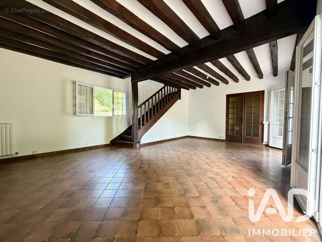 Photo 3 - Maison à OINVILLE-SUR-MONTCIENT