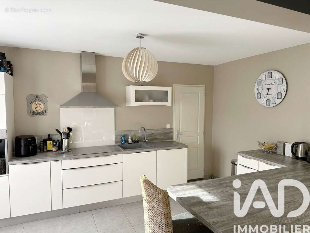 Maison 112 m² à Piolenc  - photo 9
