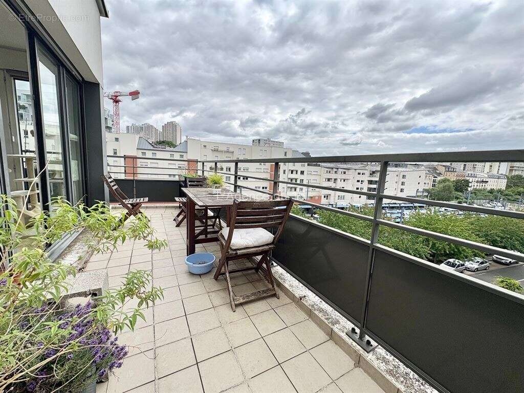 Appartement à ISSY-LES-MOULINEAUX