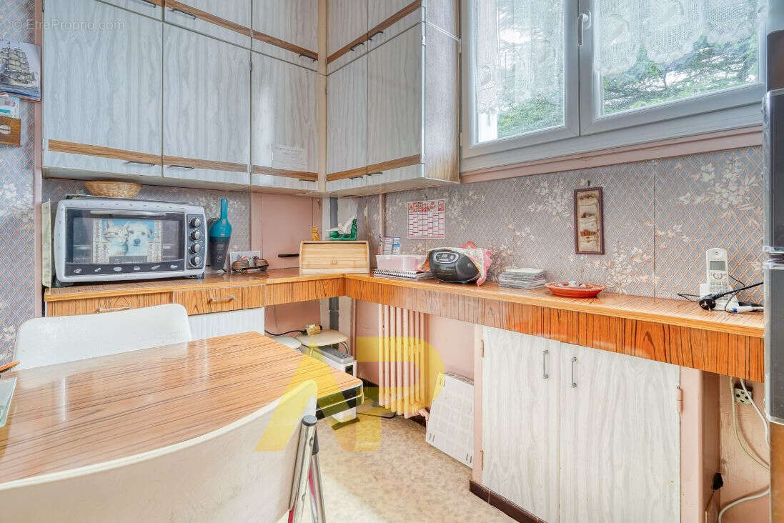 Maison à LE PLESSIS-ROBINSON