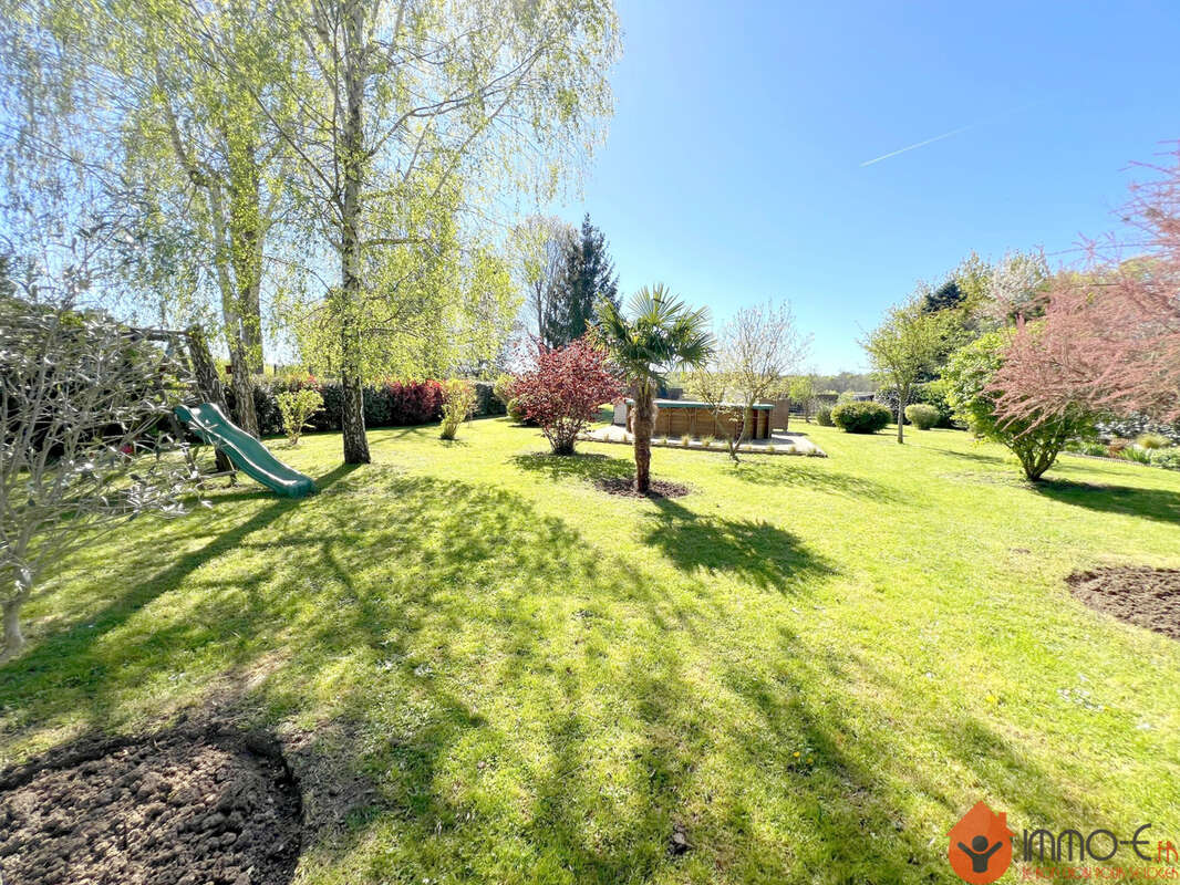 Maison 113 m² à Vignely  - photo 2