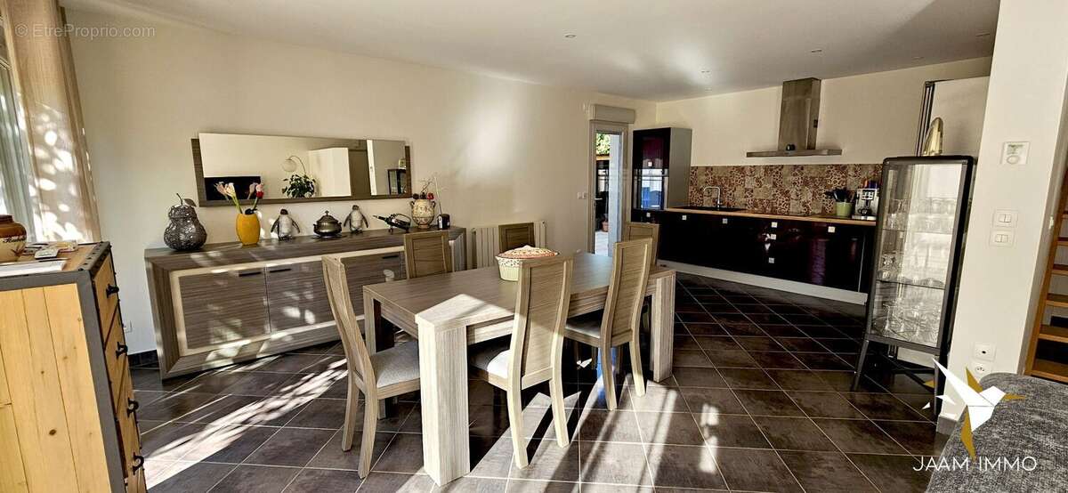 Maison à SAINT-GEORGES-DE-RENEINS