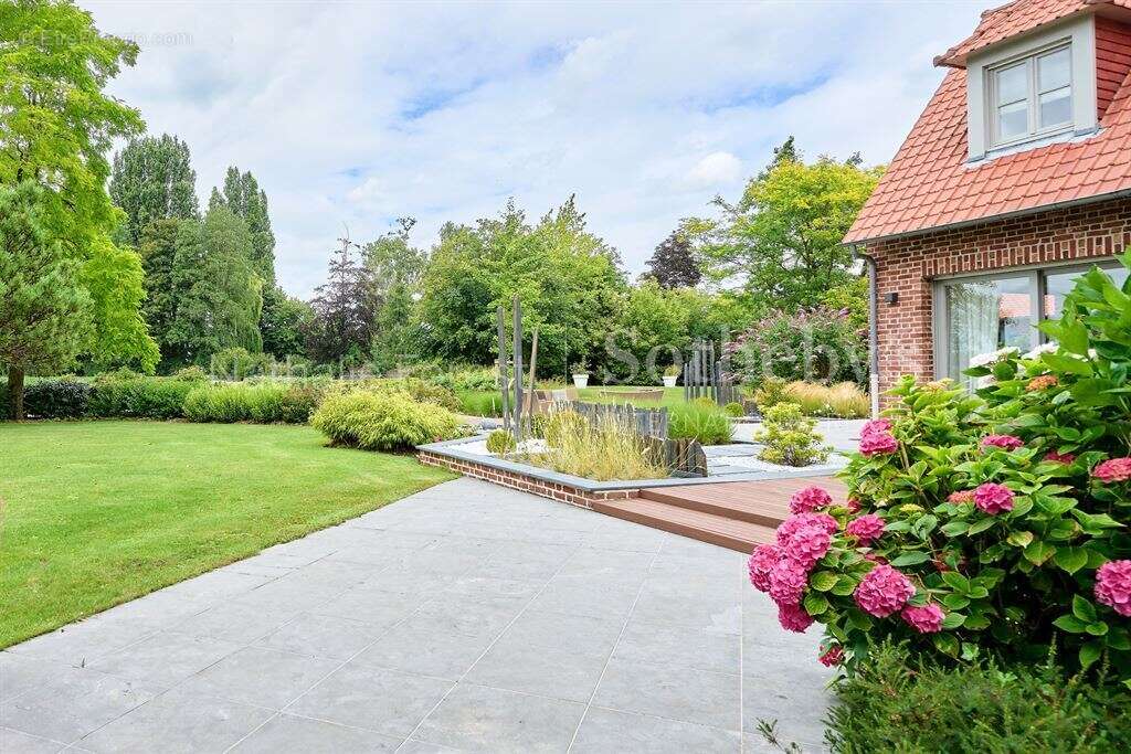 Maison à RADINGHEM-EN-WEPPES