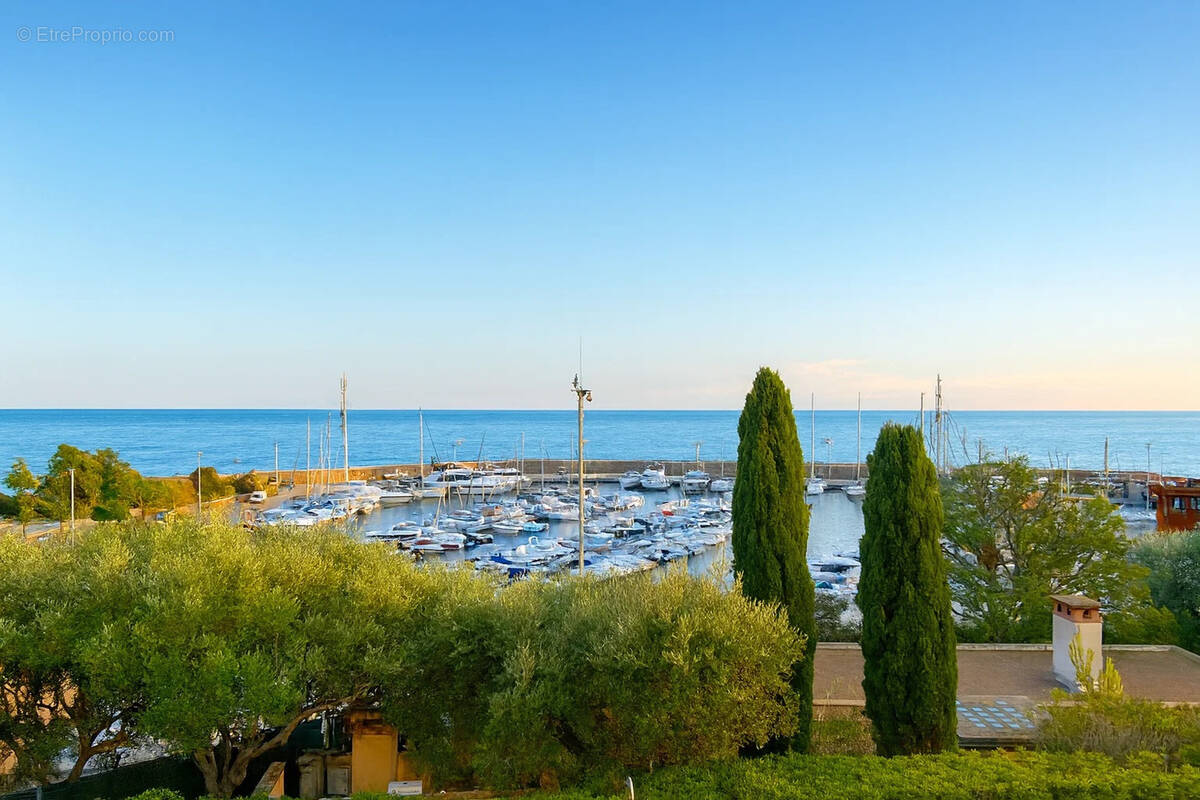 Appartement à THEOULE-SUR-MER