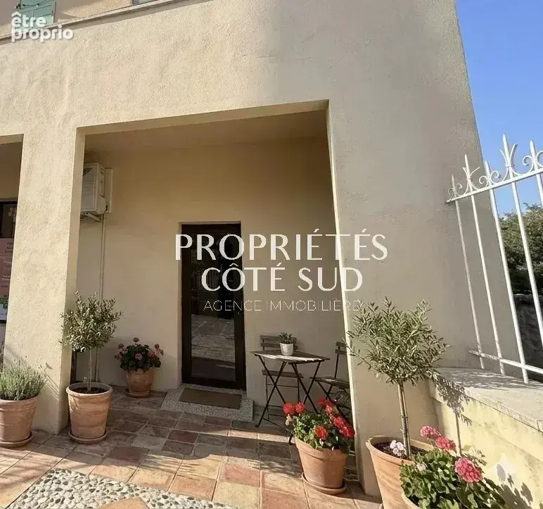 Appartement à SAINT-VICTOR-LA-COSTE