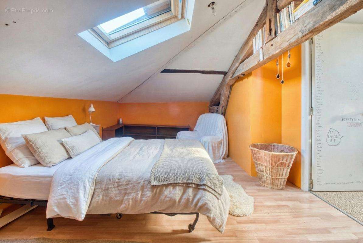 Maison à COULOUNIEIX-CHAMIERS