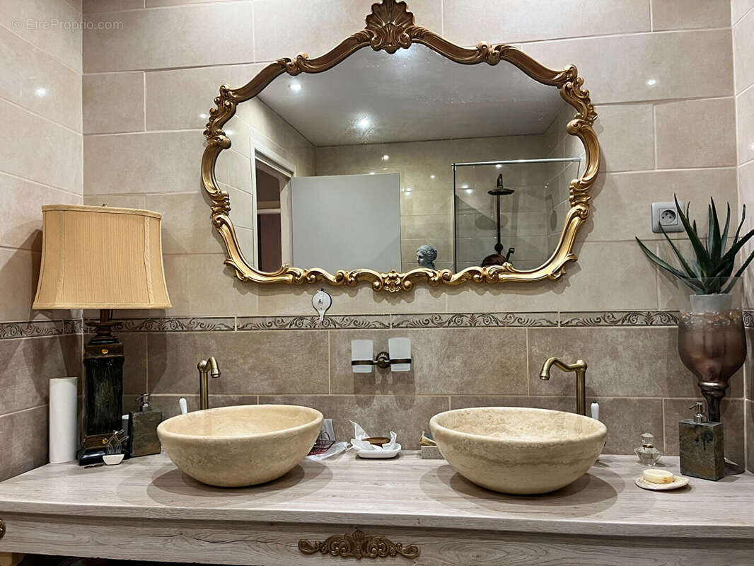 Maison à SAINTE-LIVRADE-SUR-LOT