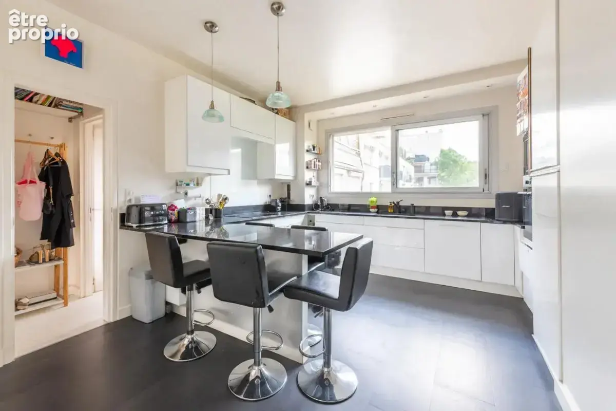 Appartement de 6 pièces de 151 m² à Neuilly-sur-Seine - photo 6