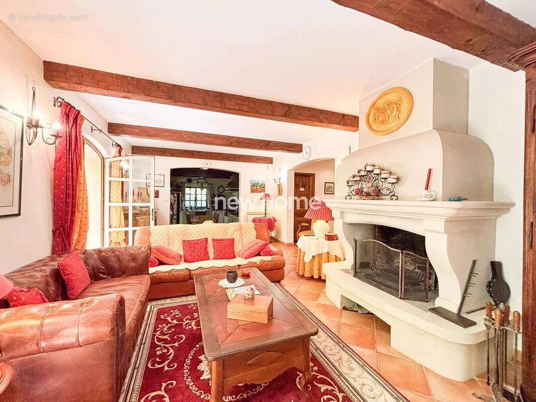Maison à LORGUES