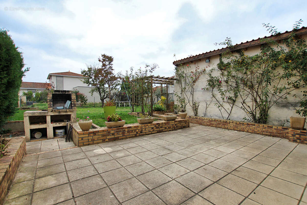 Maison à SAINT-PRIEST