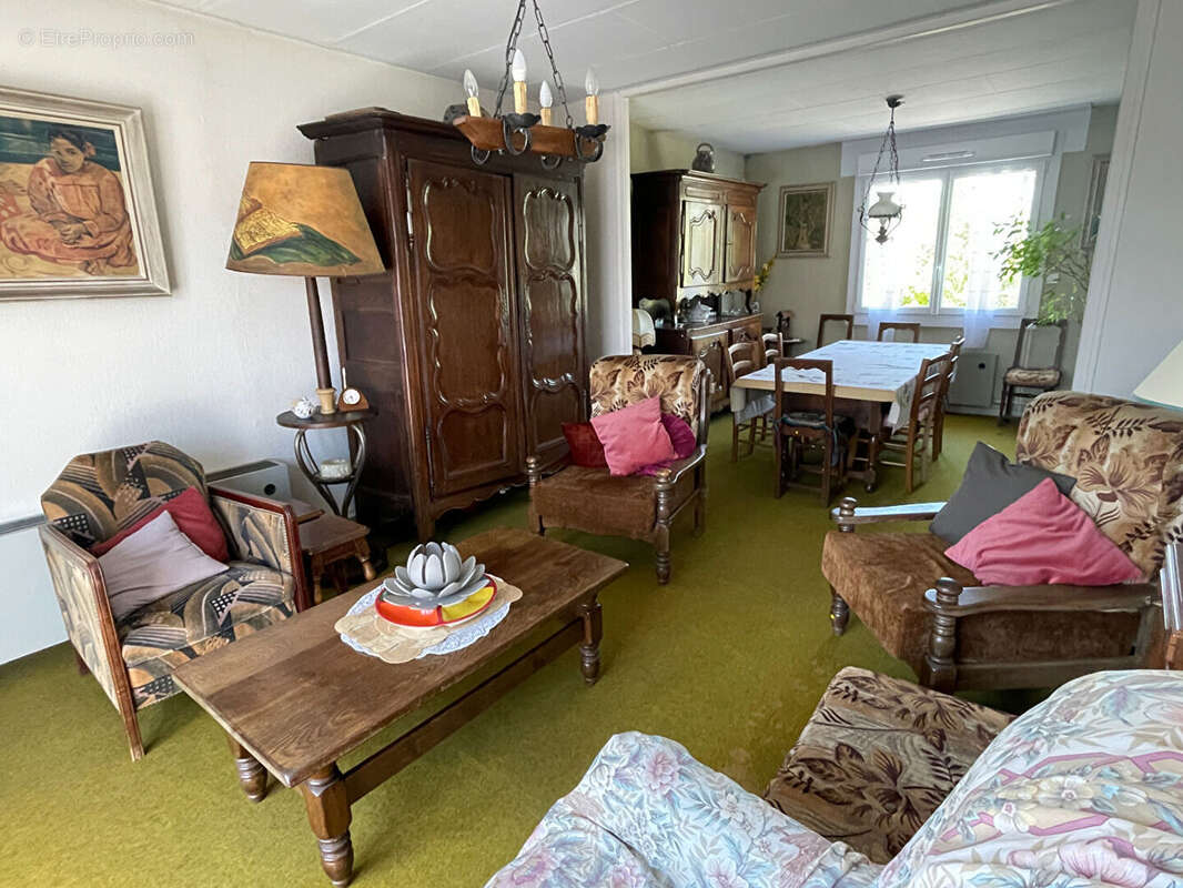 Maison à REVIGNY-SUR-ORNAIN