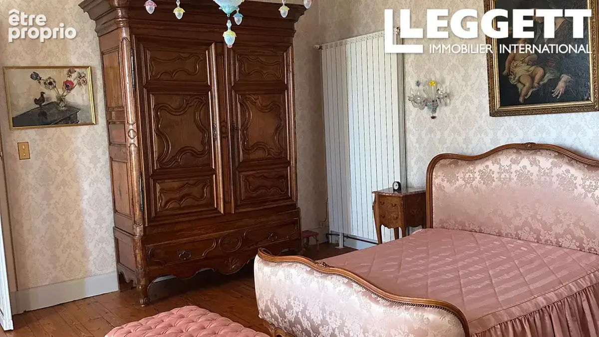 Beau château en pierre du XVIIIe siècle avec 4 chambres et piste d'atterrissage, 
surplombant Vallée Lot - photo 4