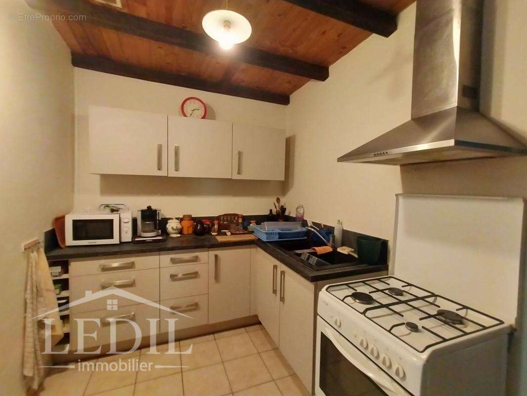 Maison à COURRENSAN