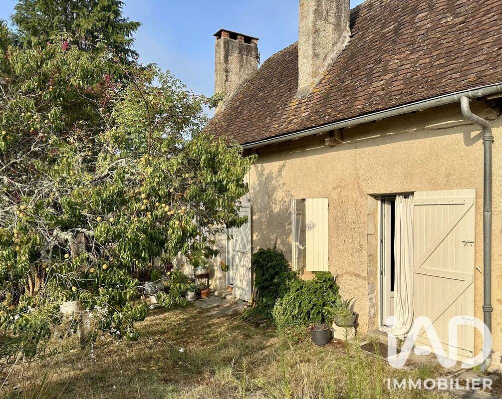 Photo 1 - Maison à EYGURANDE-ET-GARDEDEUIL