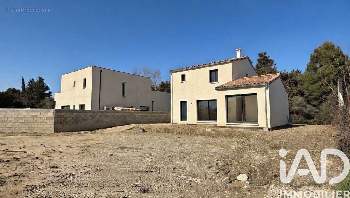 Photo 3 - Maison à CAMARET-SUR-AIGUES