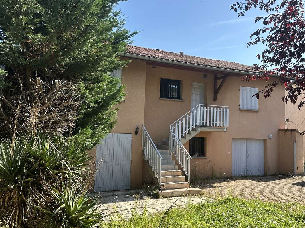 Maison t4 de 147 m2 - photo 2