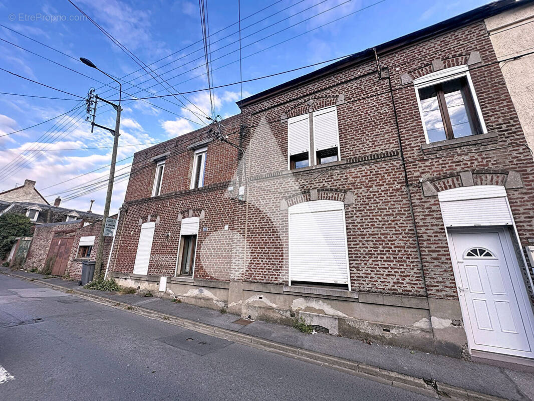 Appartement à CRESPIN