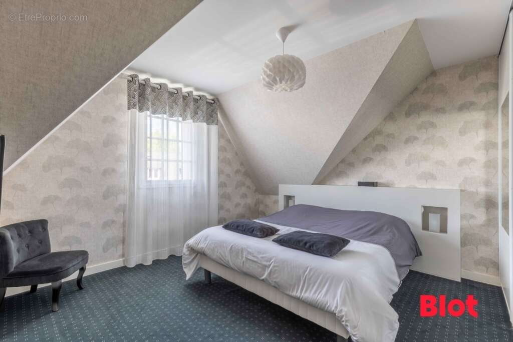 Maison 112 m² à Liffre  - photo 4