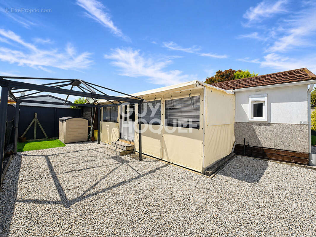 Mobil-home lumineux et spacieux à 5 min du port et de la plage de La Hume - photo 8