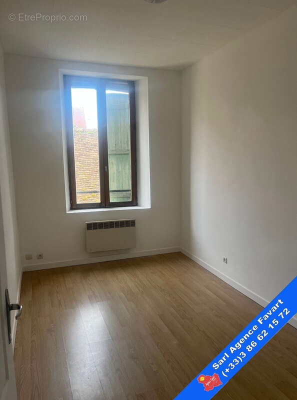 Appartement à BRIENON-SUR-ARMANCON