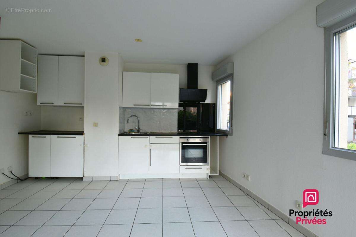 T3  très lumineux de 60 m2 en Rez de jardin - Habitation ou activité libérale - photo 5