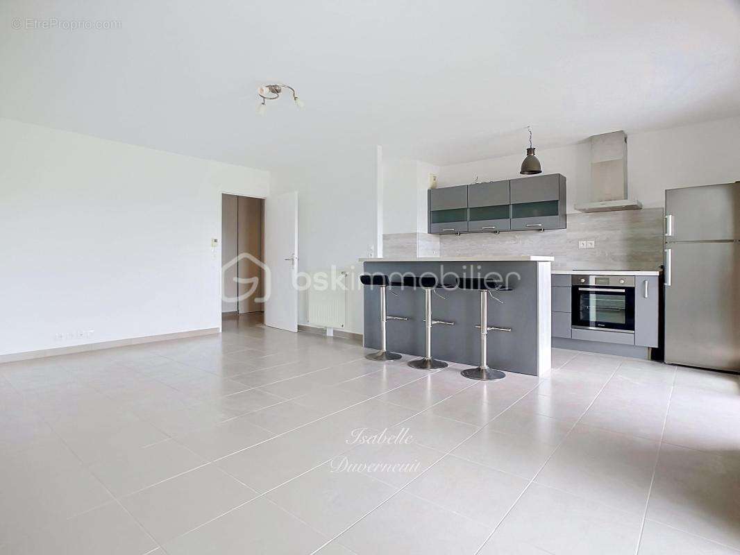 Montévrain – bureaux / cabinet professionnel 72 m² avec terrasse, balcon et parking - photo 8