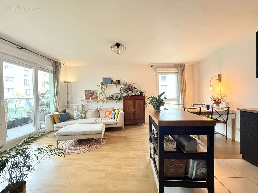 Appartement à ROMAINVILLE