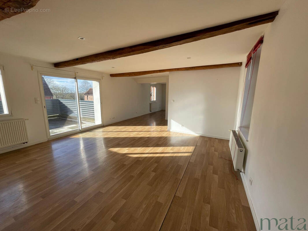 Appartement à BOUVINES