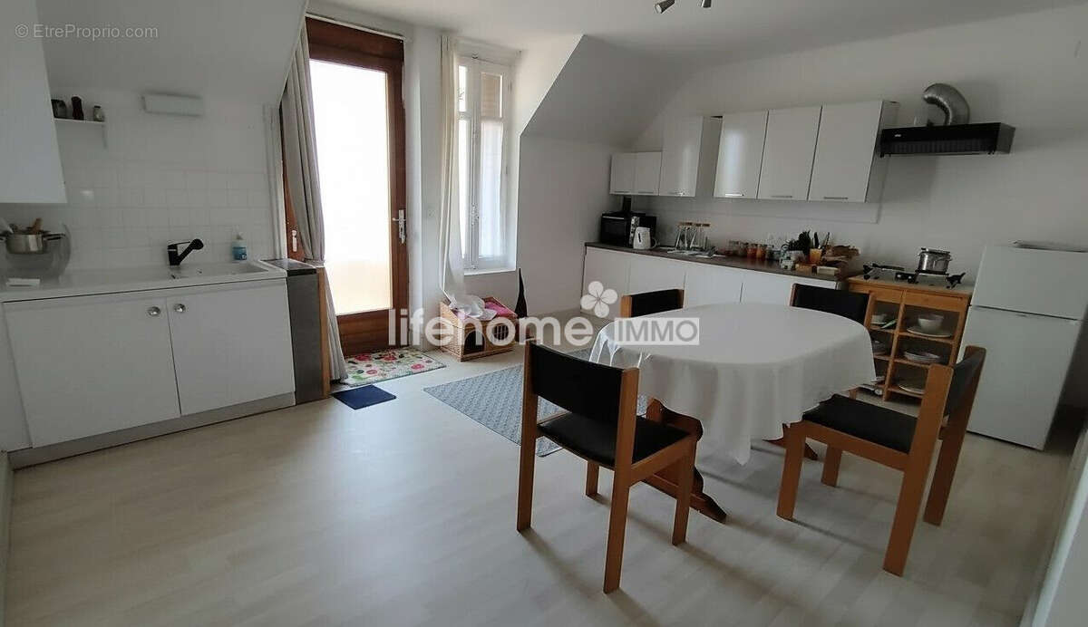 Appartement à VARENNES-SUR-ALLIER