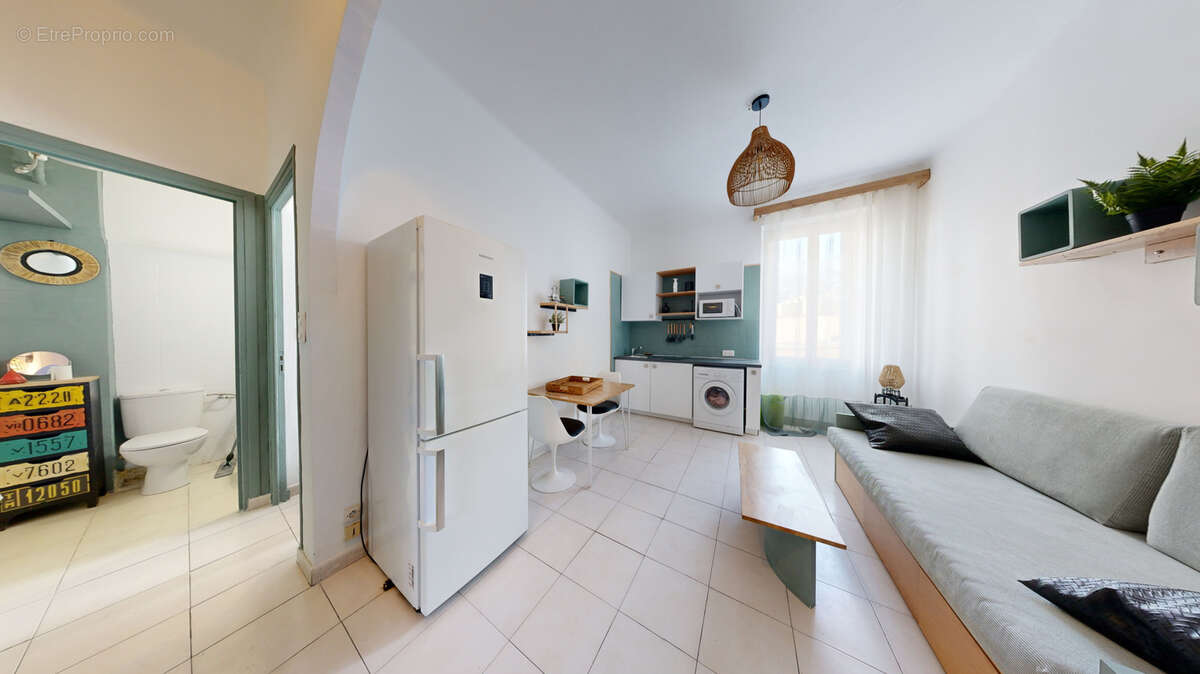 A vendre - Appartement T2 entièrement rénové et meublé - Bastia - photo 4