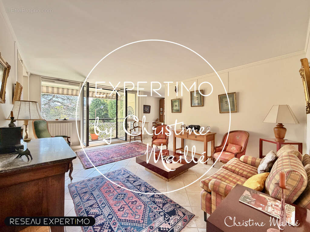 Appartement à VERSAILLES