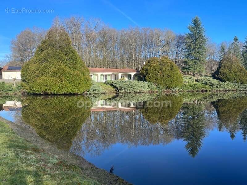 Maison à VILLEFAVARD