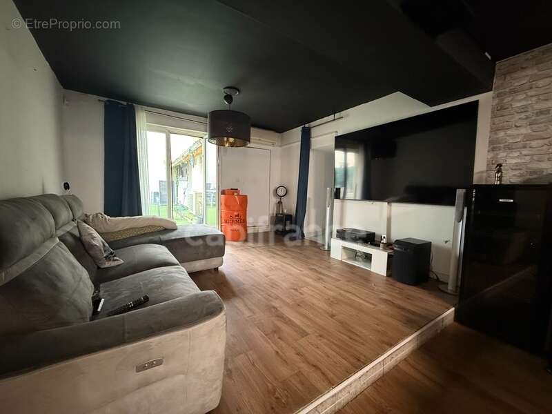 Maison à LAVERNOSE-LACASSE