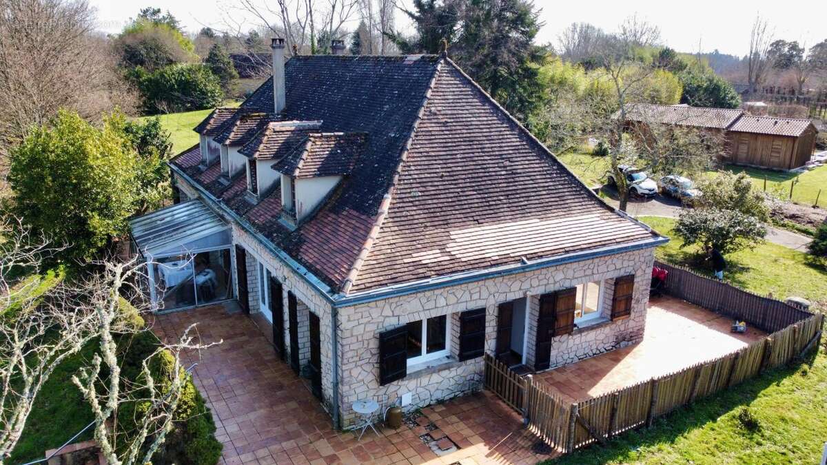 Maison à SAINTE-ALVERE