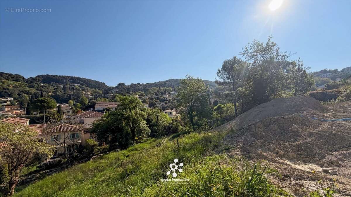 Terrain à PEGOMAS