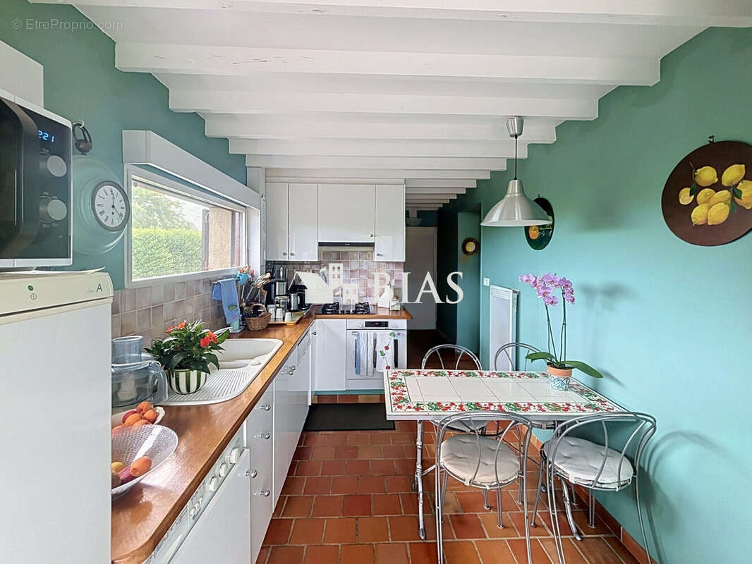 Maison 4 pièces 98 m² à vendre à Amfreville-Sous-Les-Monts (27380) - photo 2