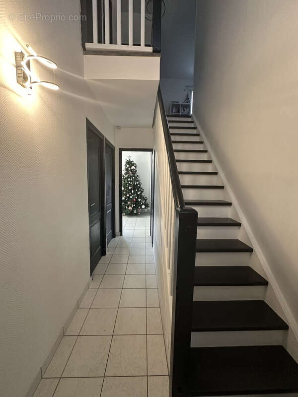 Maison à FRESNOY-LA-RIVIERE