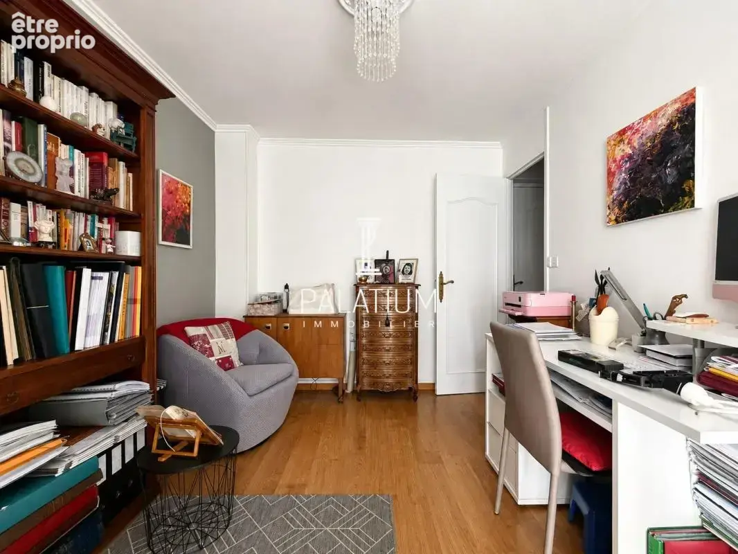 Appartement trois pieces traversant en plein coeur du centre-vil - photo 11