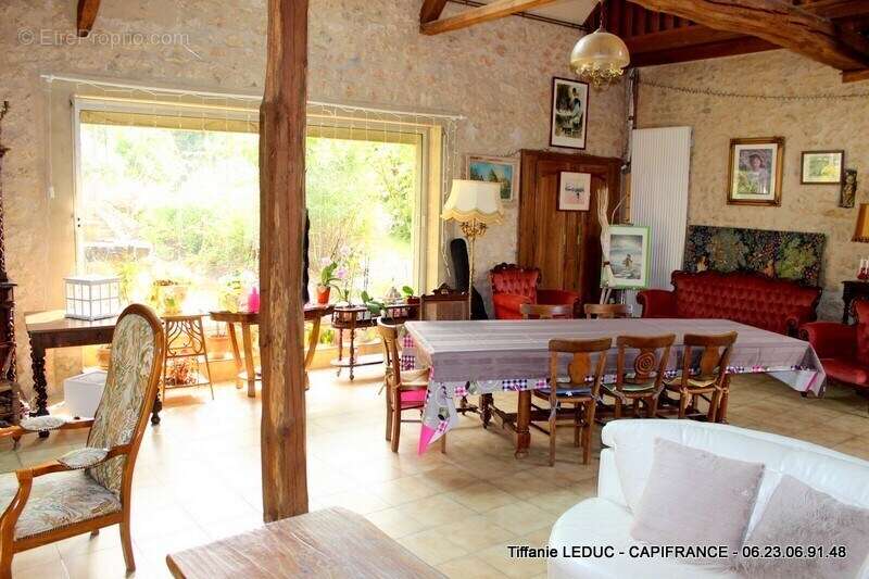 Maison à VILLEDIEU-LES-POELES