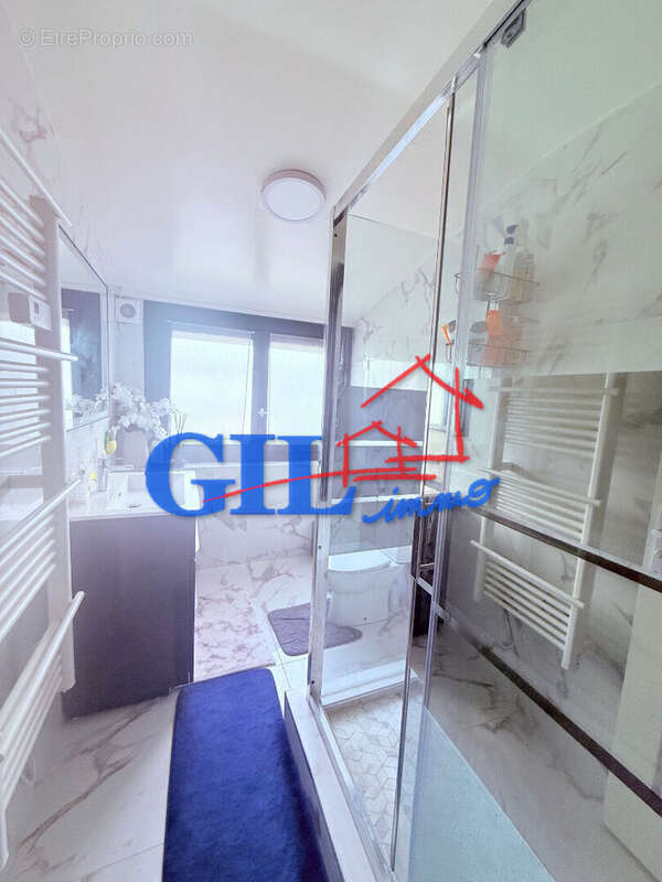 Maison à SAVIGNY-LE-TEMPLE